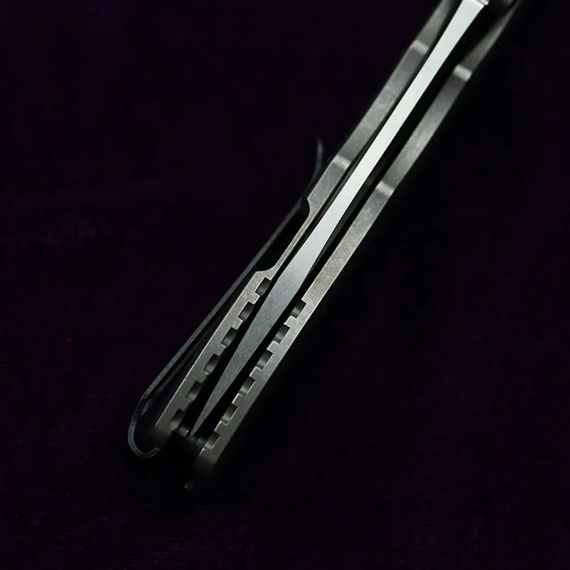 Hinderer 0562 0562CF Camping Hunting Folding Knife