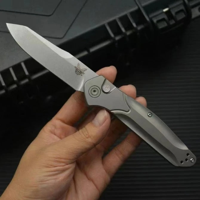 knivescollection™ bm9400bk osborne folding utility knife – gb-d2 blade, titanium handle